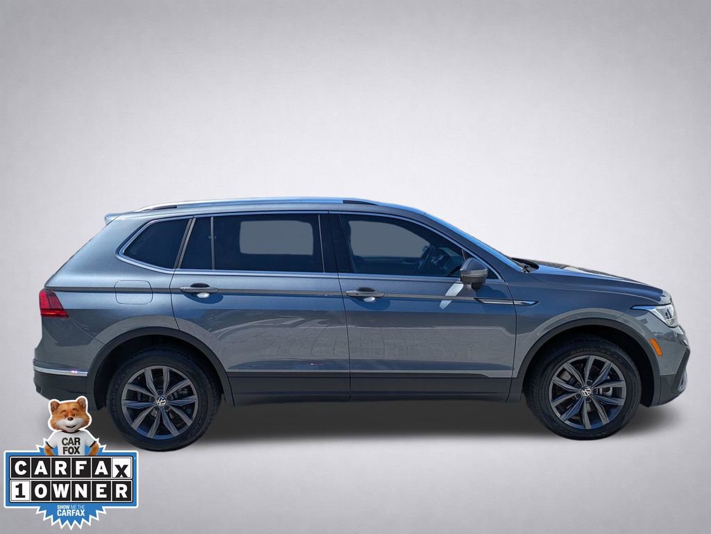 Used 2022 Volkswagen Tiguan SE AWD/4WD image 2