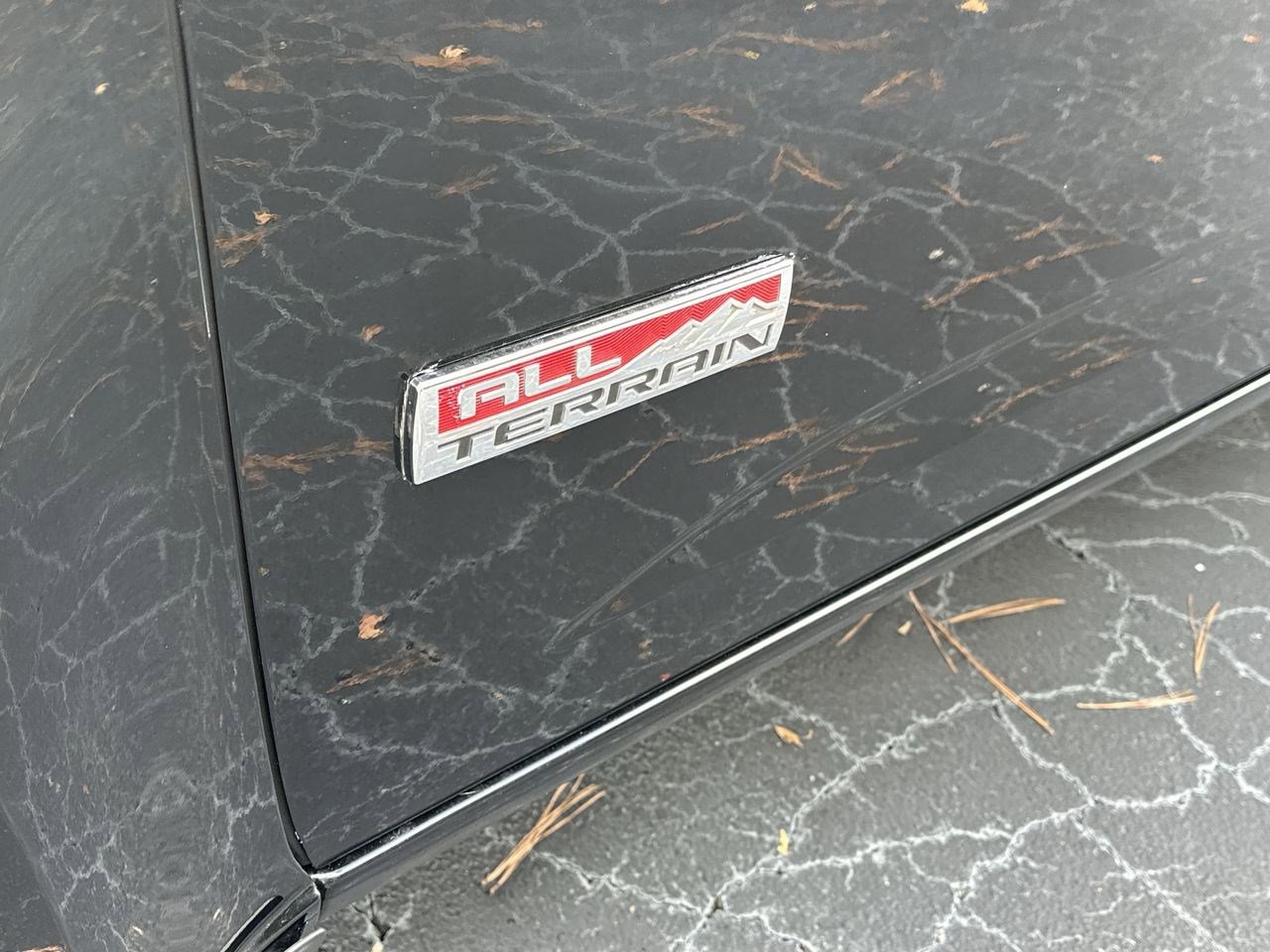 Used 2017 GMC Canyon SLE w/ All Terrain Package image 33