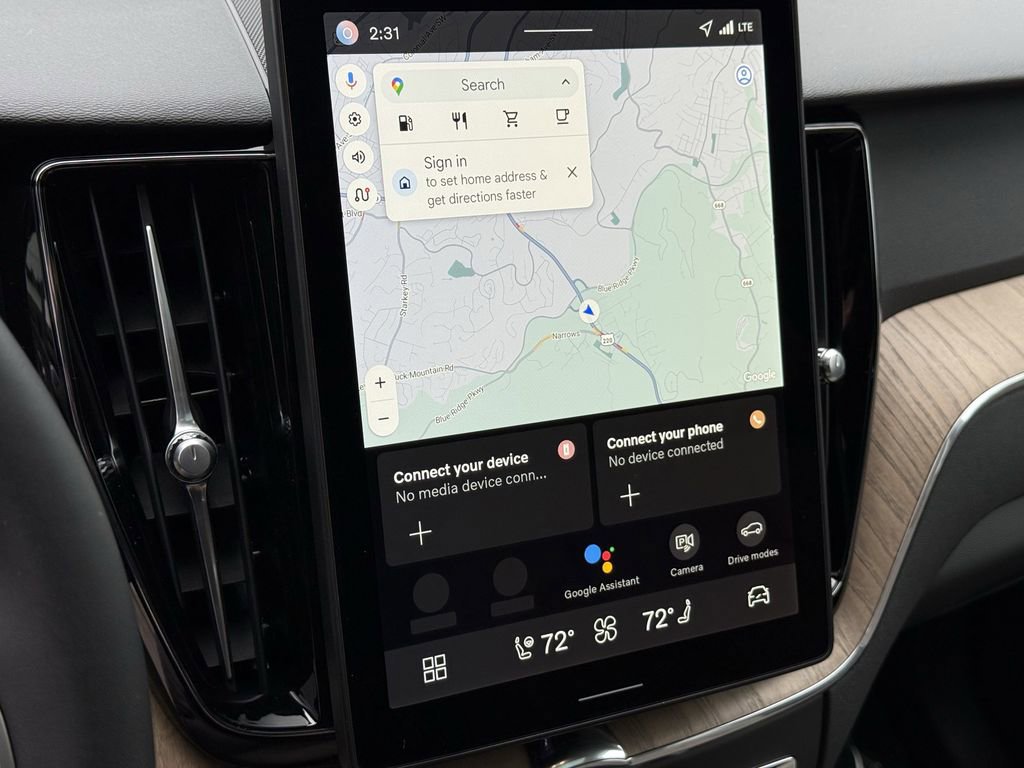 New 2026 Volvo XC60 B5 Core w/ Climate Package image 18