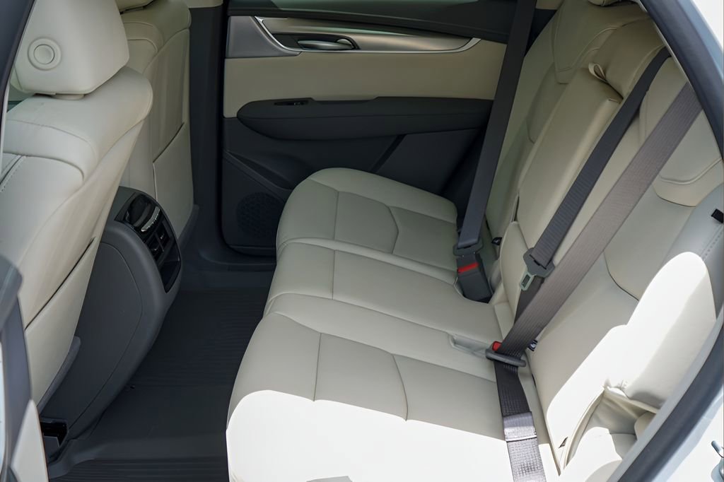 New 2026 Cadillac XT5 Premium Luxury w/ Driver Assist Package FWD image 21