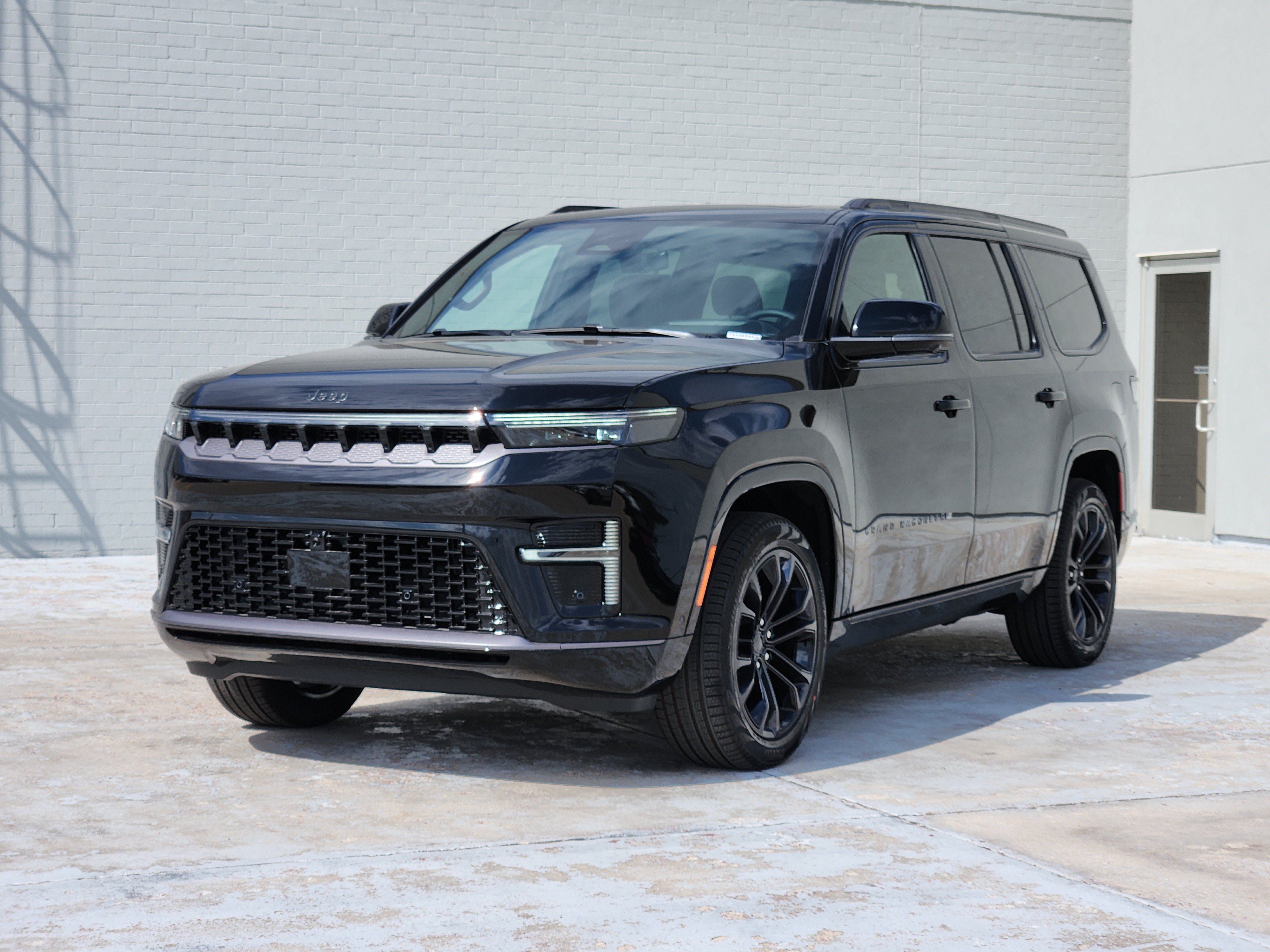 New 2026 Jeep Grand Wagoneer Summit AWD/4WD image 2