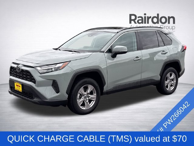 Used 2023 Toyota RAV4 XLE w/ Convenience Package FWD image 3