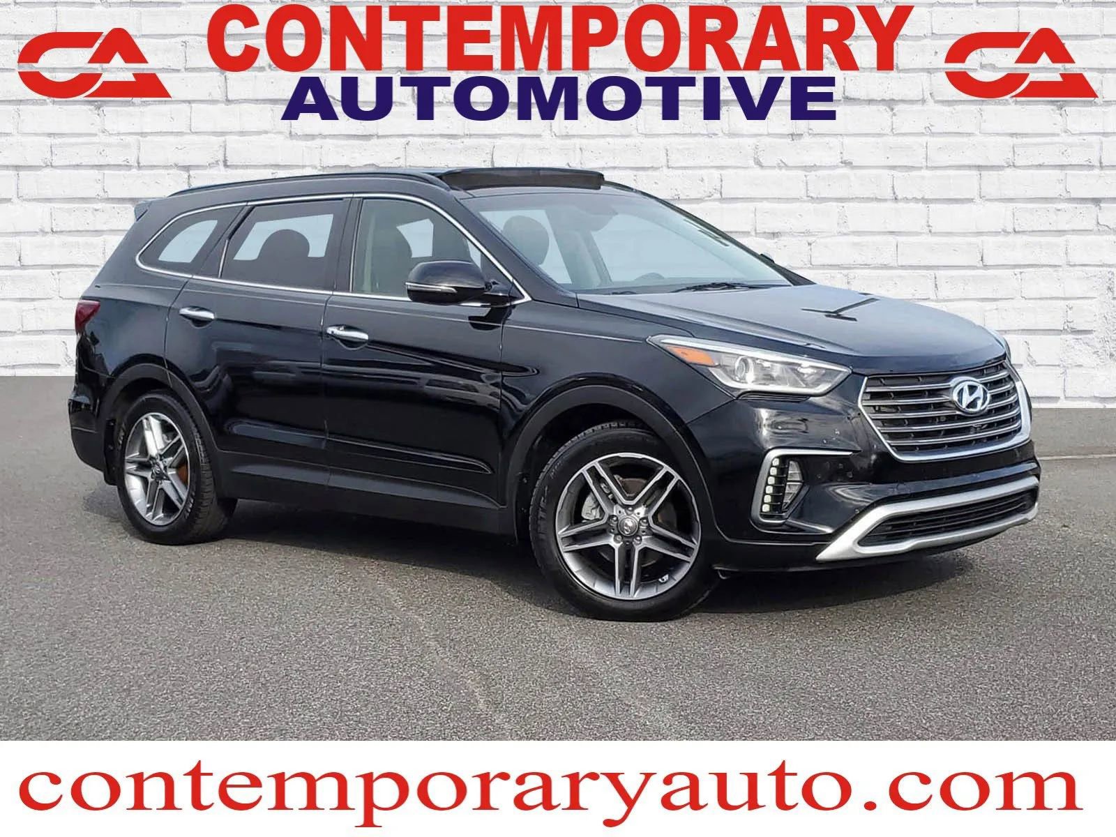 Used 2017 Hyundai Santa Fe SE Ultimate Sport Utility 4D image 1