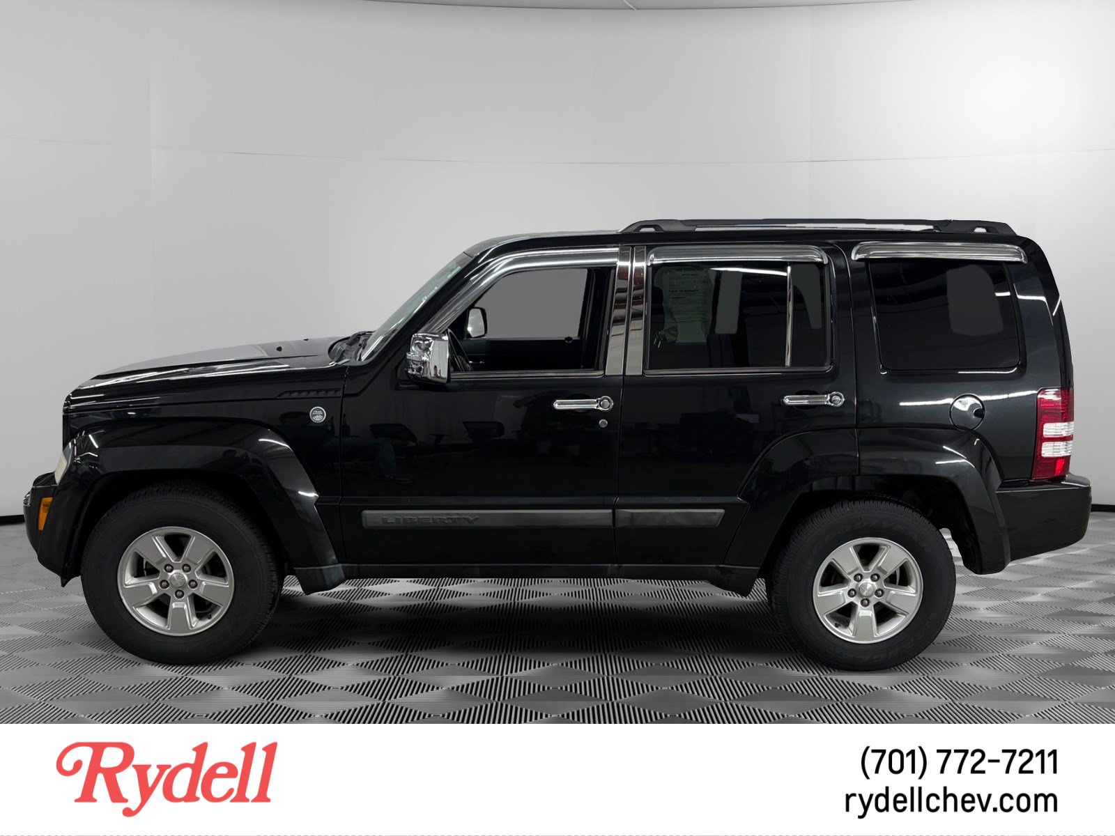 Used 2012 Jeep Liberty Sport w/ Popular Equipment Group AWD/4WD image 2