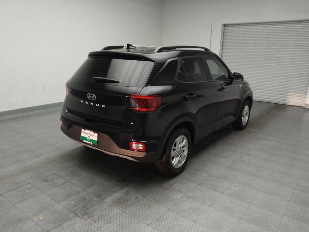 Used 2020 Hyundai Venue SEL FWD image 9