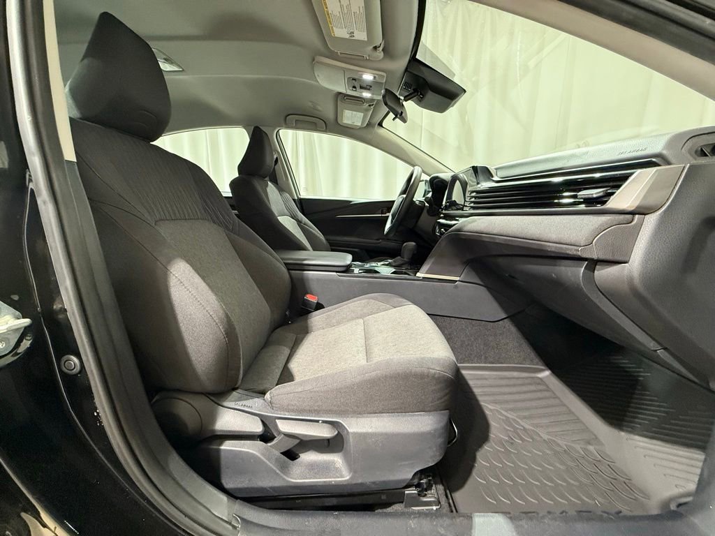 Certified 2025 Toyota Camry LE FWD image 4