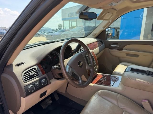 Used 2010 Chevrolet Suburban LTZ AWD/4WD image 13