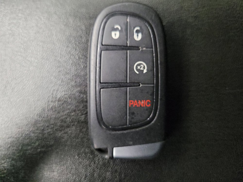 Used 2019 Jeep Cherokee Latitude Plus image 32