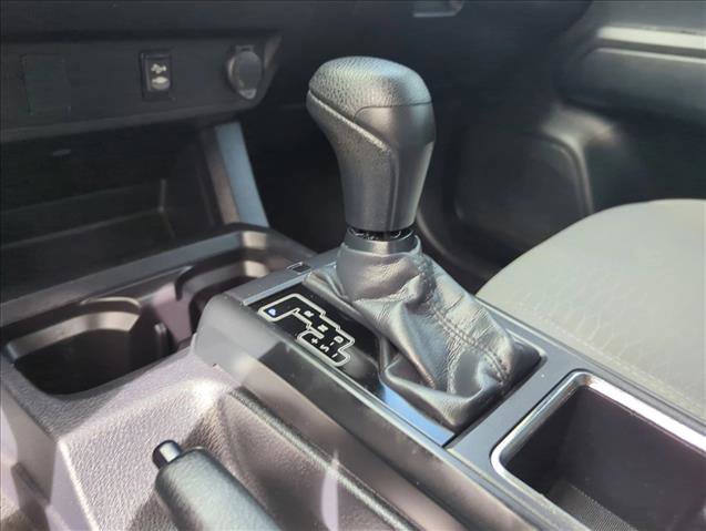 Used 2017 Toyota Tacoma SR image 23