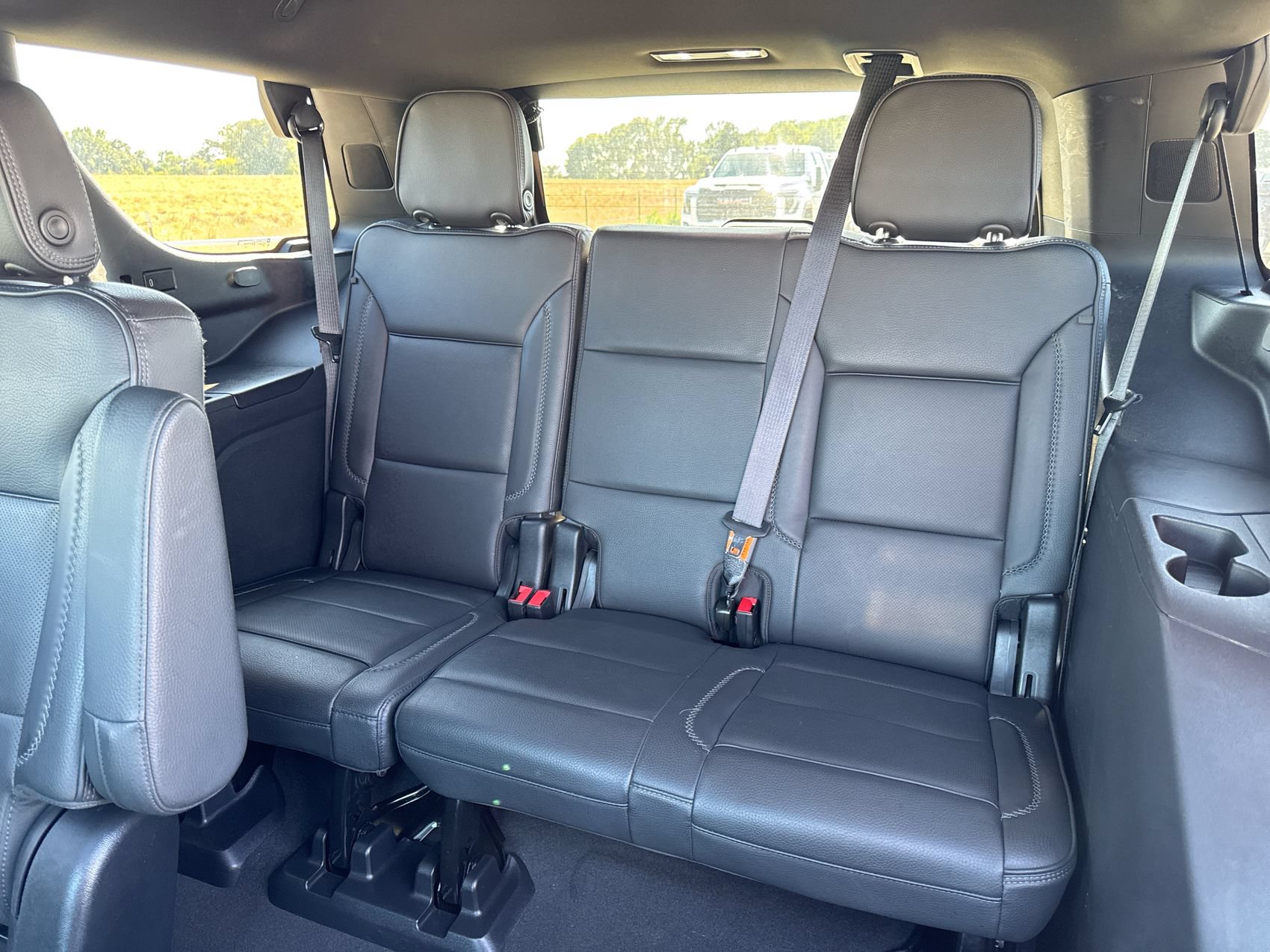 Used 2024 GMC Yukon Denali AWD/4WD image 26