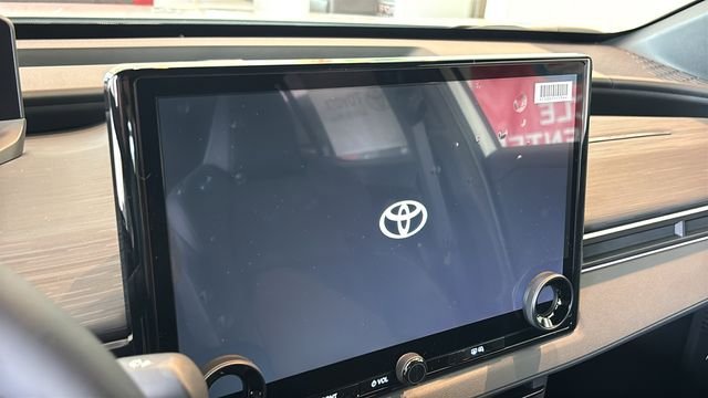 New 2026 Toyota C-HR w/ Cold Weather Package AWD/4WD image 18