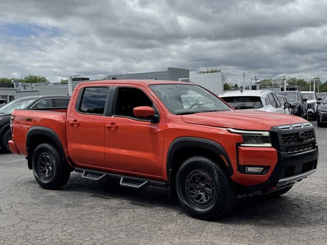 Used 2025 Nissan Frontier PRO-4X AWD/4WD image 4