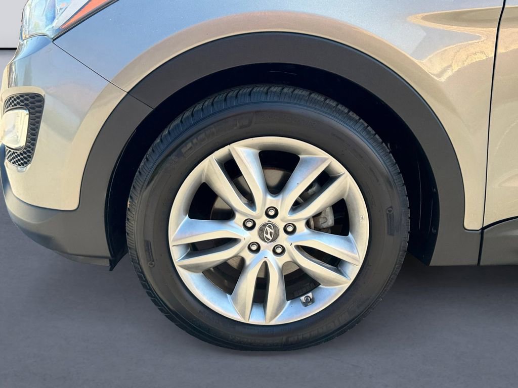 Used 2013 Hyundai Santa Fe Sport 2.0T w/ Technology Pkg image 9