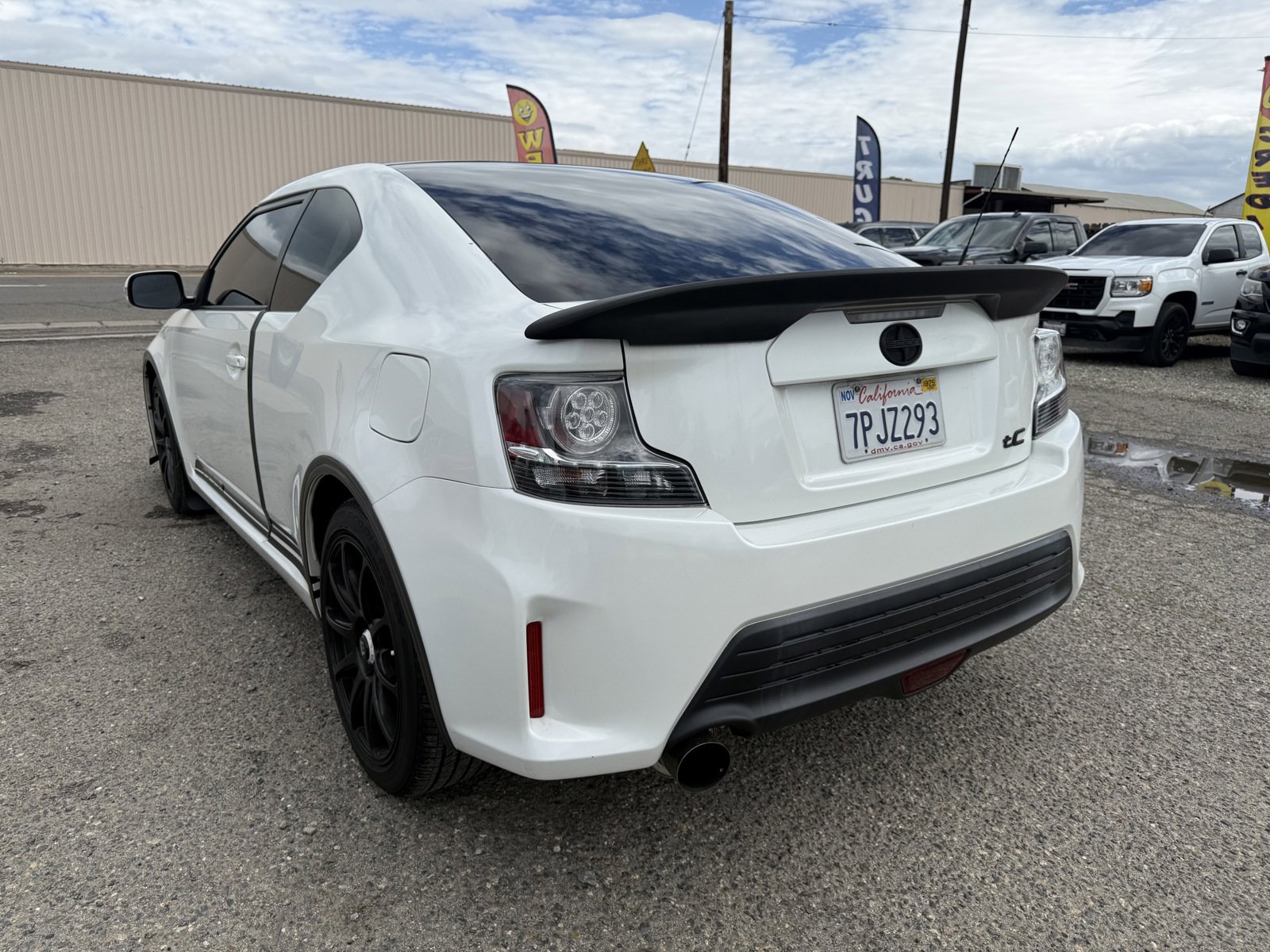 Used 2015 Scion tC image 4