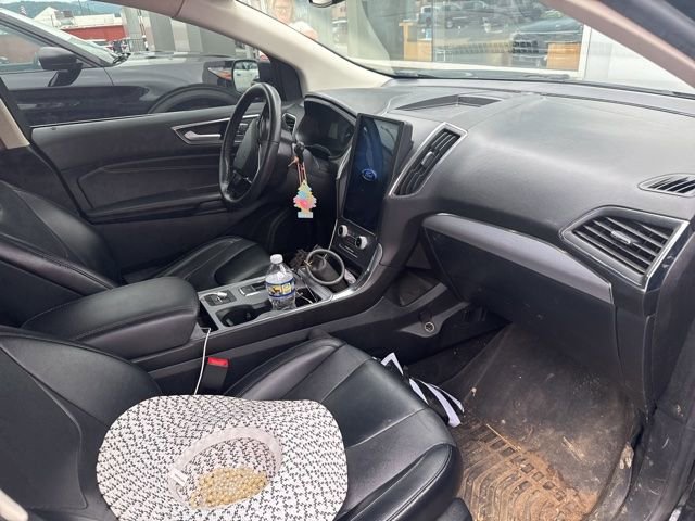 Used 2022 Ford Edge Titanium w/ Equipment Group 301A AWD/4WD image 6