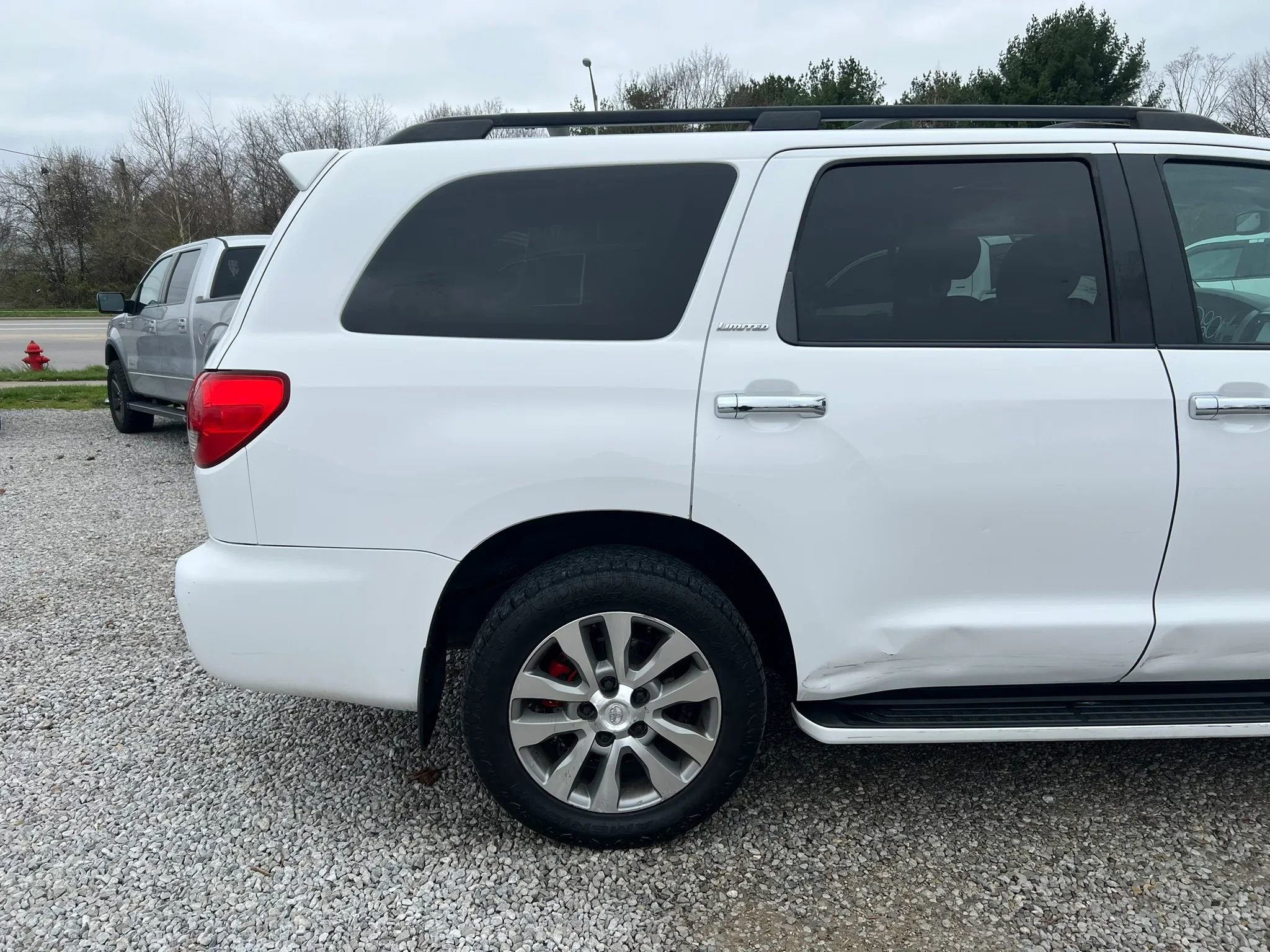 Used 2015 Toyota Sequoia Limited image 9