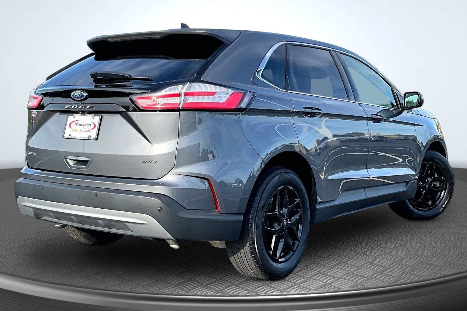 Used 2024 Ford Edge SEL AWD/4WD image 2