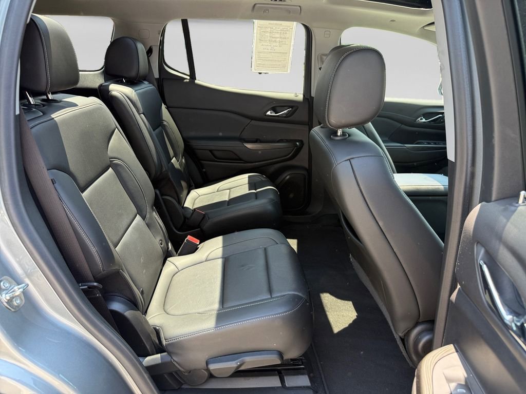 Used 2023 GMC Acadia SLT FWD image 15