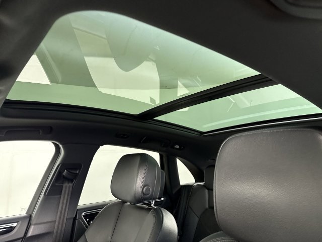 Used 2019 Porsche Macan AWD/4WD image 18