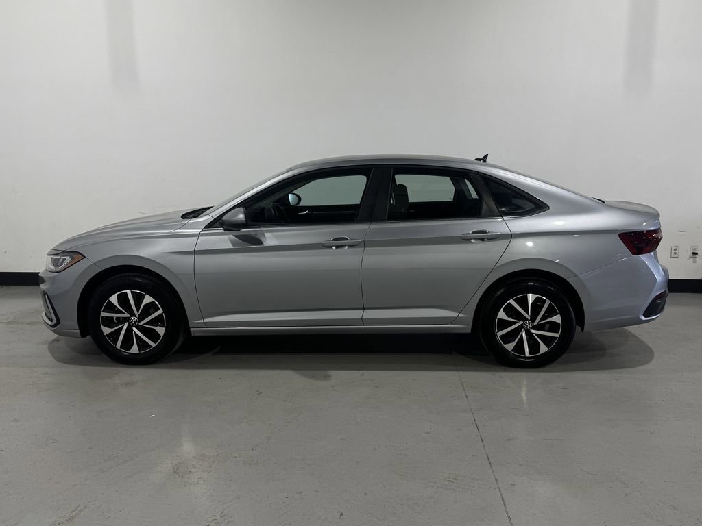 Used 2025 Volkswagen Jetta S FWD image 9