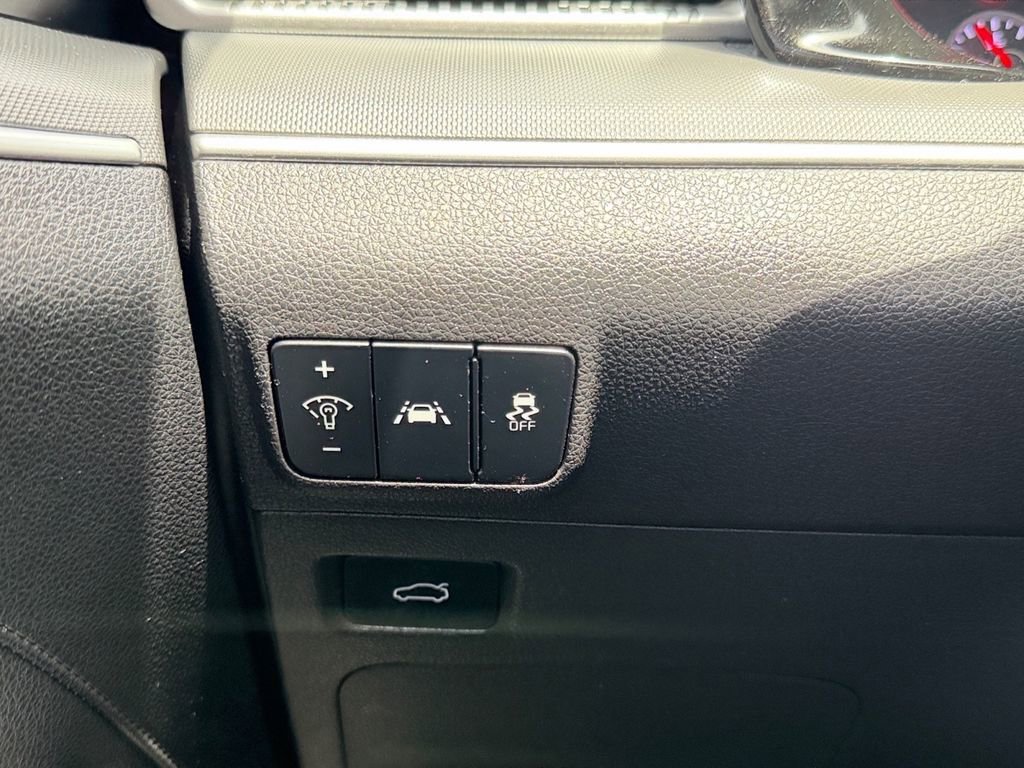 Used 2021 Kia K5 GT-Line AWD/4WD image 21