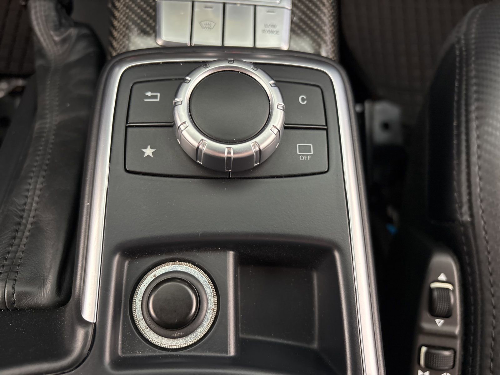 Used 2017 Mercedes-Benz G 65 AMG 4MATIC image 29