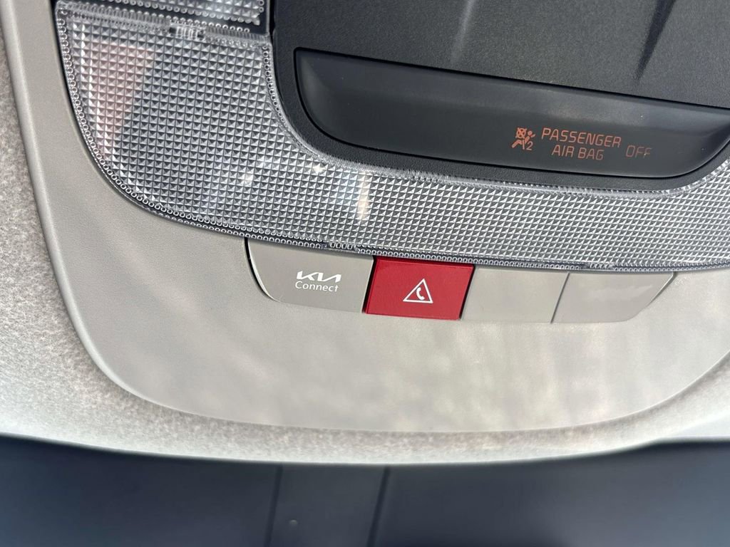 Used 2023 Kia Niro EX image 26