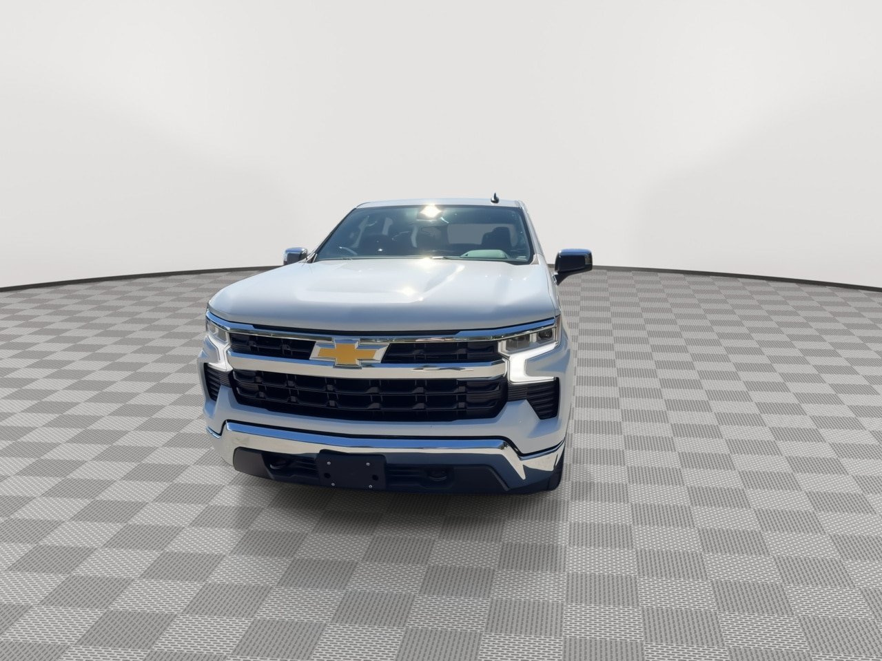 Used 2025 Chevrolet Silverado 1500 LT AWD/4WD image 3