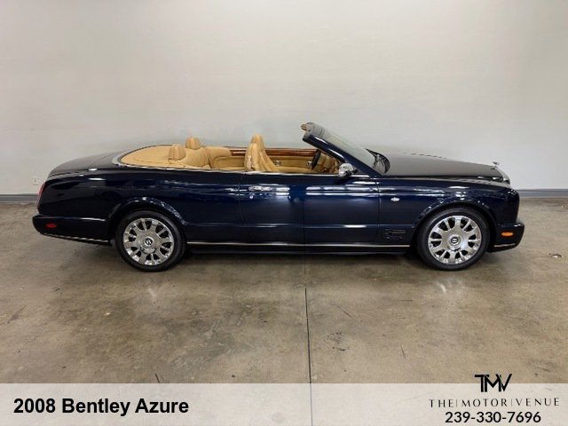 Used 2008 Bentley Azure RWD image 17