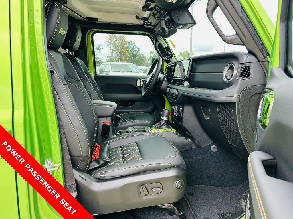 New 2025 Jeep Gladiator Sport w/ Premium Package image 34