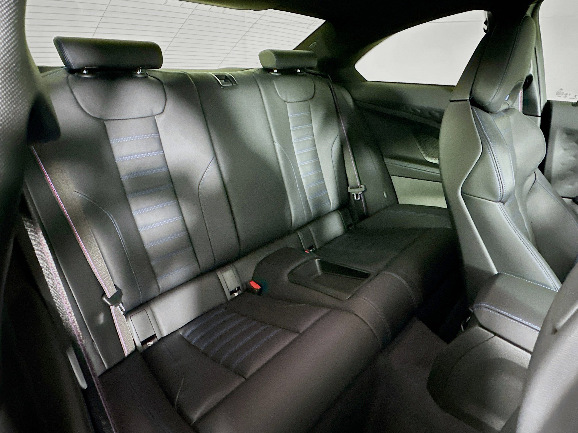 Used 2025 BMW M2 image 30