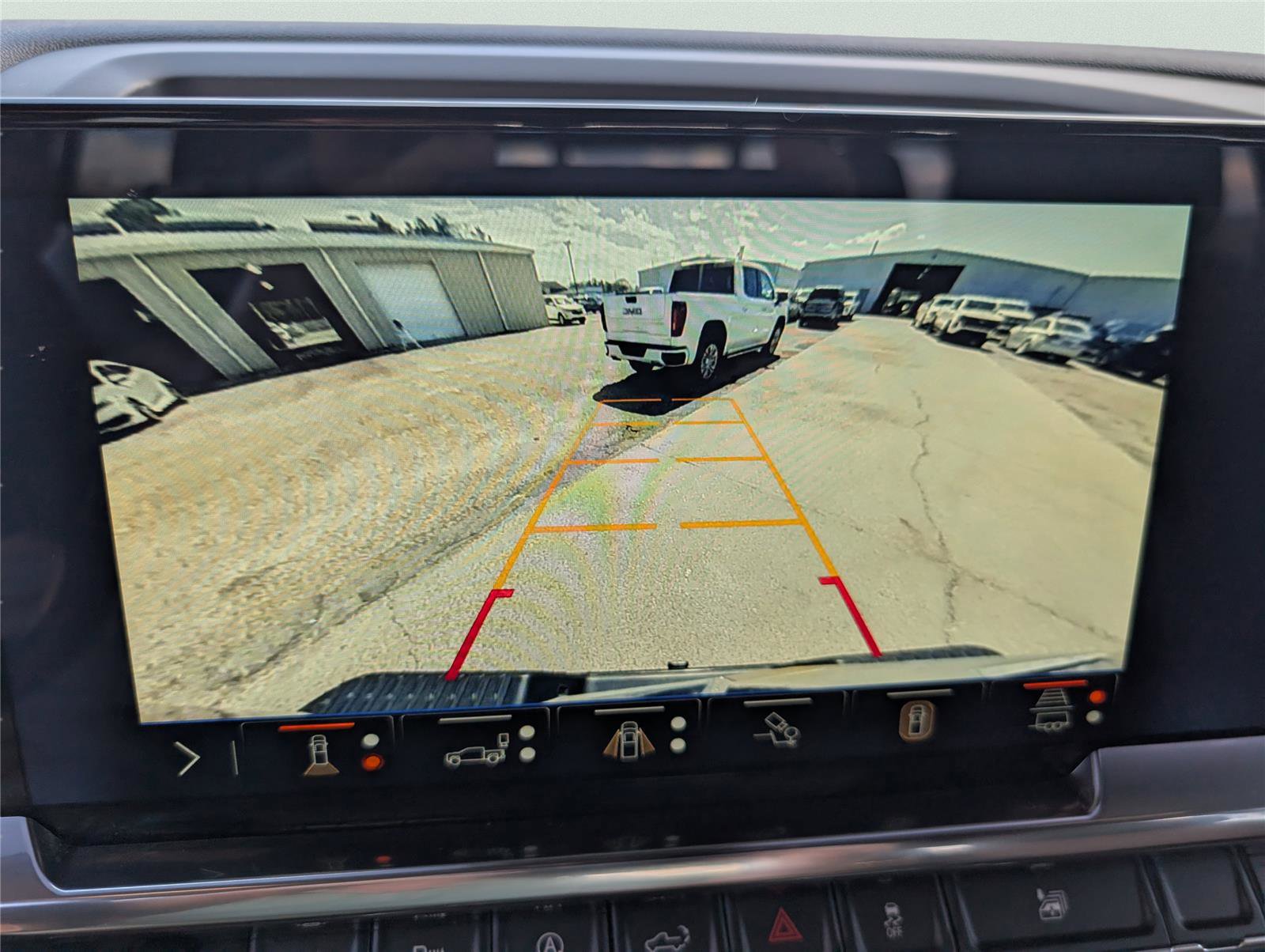 Used 2025 Chevrolet Silverado 1500 High Country w/ Technology Package AWD/4WD image 19