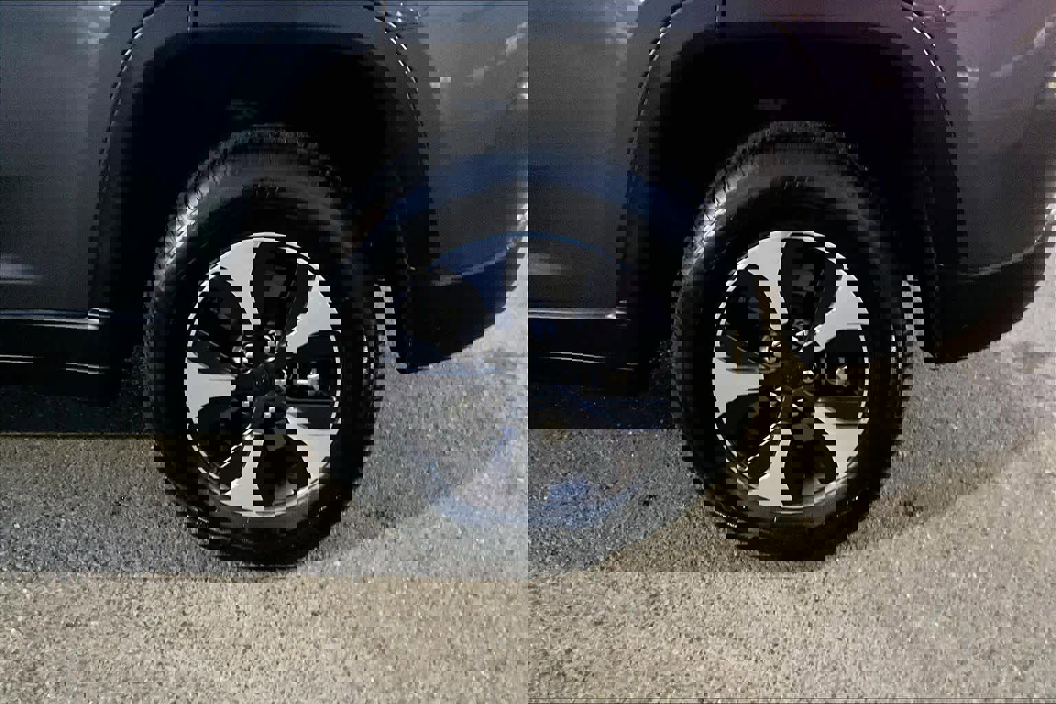 Used 2024 Jeep Grand Cherokee Limited 4xe image 41