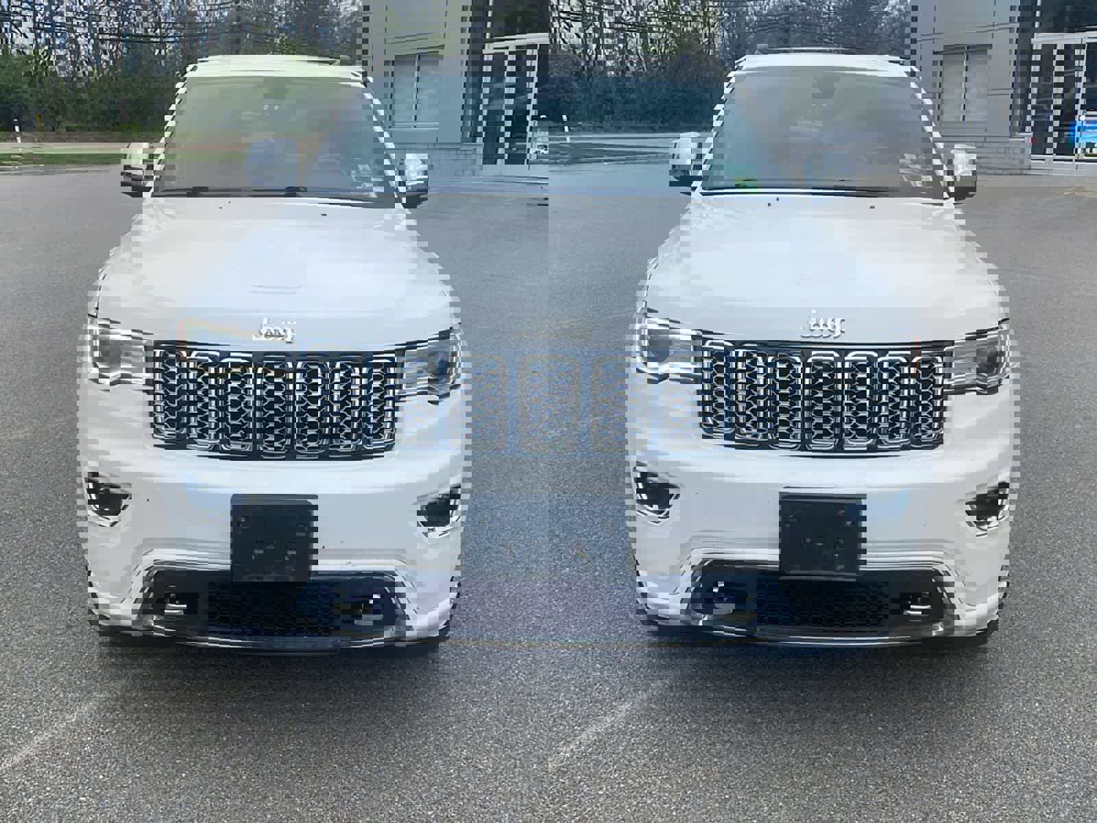 Used 2017 Jeep Grand Cherokee Overland AWD/4WD image 12