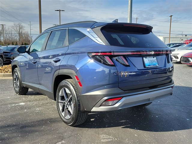 Certified 2025 Hyundai Tucson SEL image 3