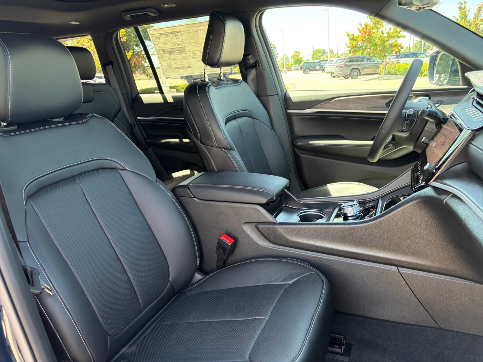 New 2026 Jeep Grand Cherokee Limited AWD/4WD image 25
