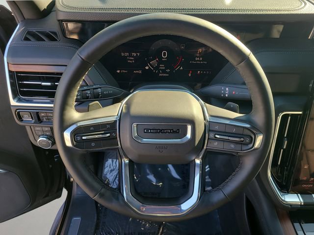 Used 2025 GMC Yukon XL Denali AWD/4WD image 24