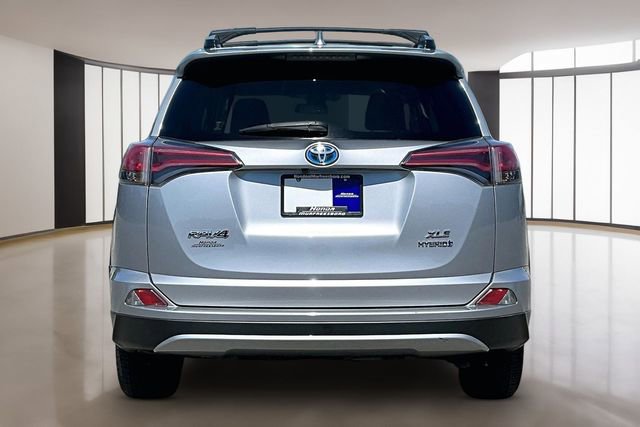 Used 2017 Toyota RAV4 XLE w/ All Weather Liner Package AWD/4WD image 5