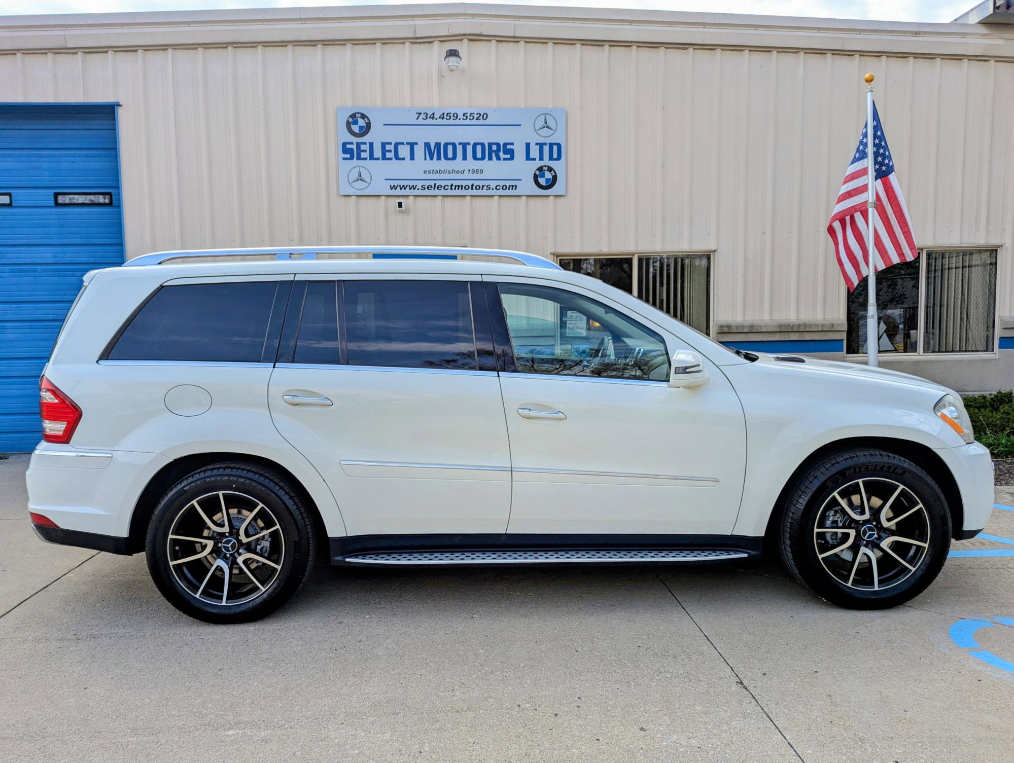 Used 2011 Mercedes-Benz GL 450 4MATIC image 15