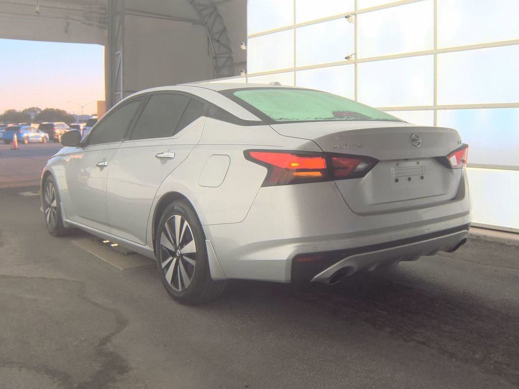 Used 2019 Nissan Altima 2.5 SV FWD image 4