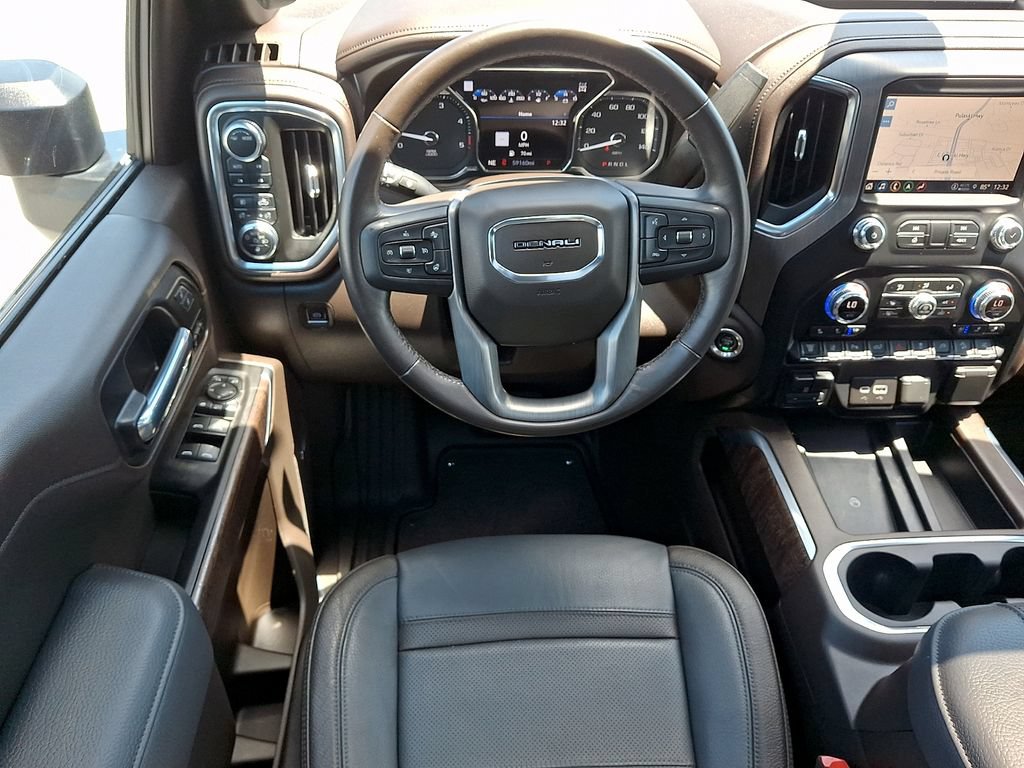 Certified 2021 GMC Sierra 2500 Denali w/ Denali Black Diamond Edition AWD/4WD image 11