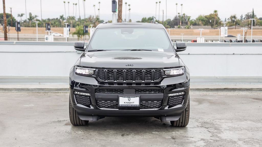 New 2025 Jeep Grand Cherokee L Limited w/ Black Appearance Package image 3