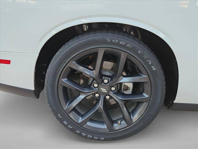 Used 2022 Dodge Challenger R/T w/ Blacktop Package RWD image 16