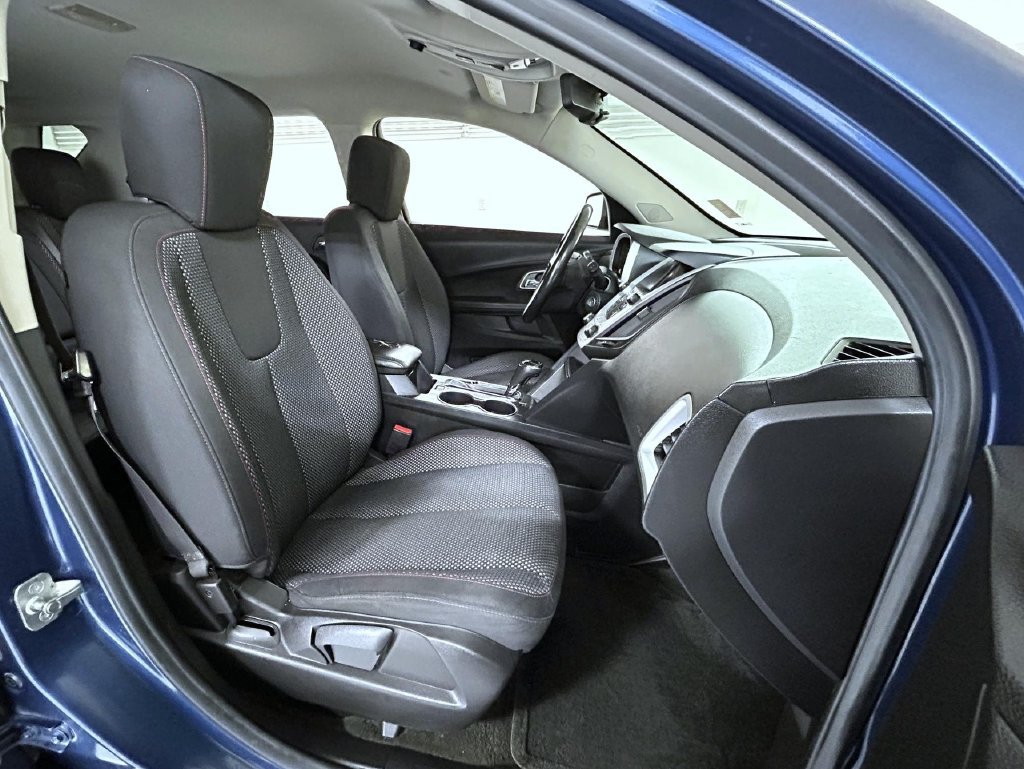 Used 2017 Chevrolet Equinox LT w/ Convenience Package AWD/4WD image 15