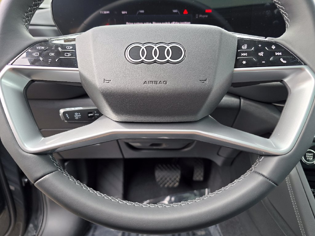 Used 2025 Audi Q5 Premium Plus w/ Premium Plus AWD/4WD image 42