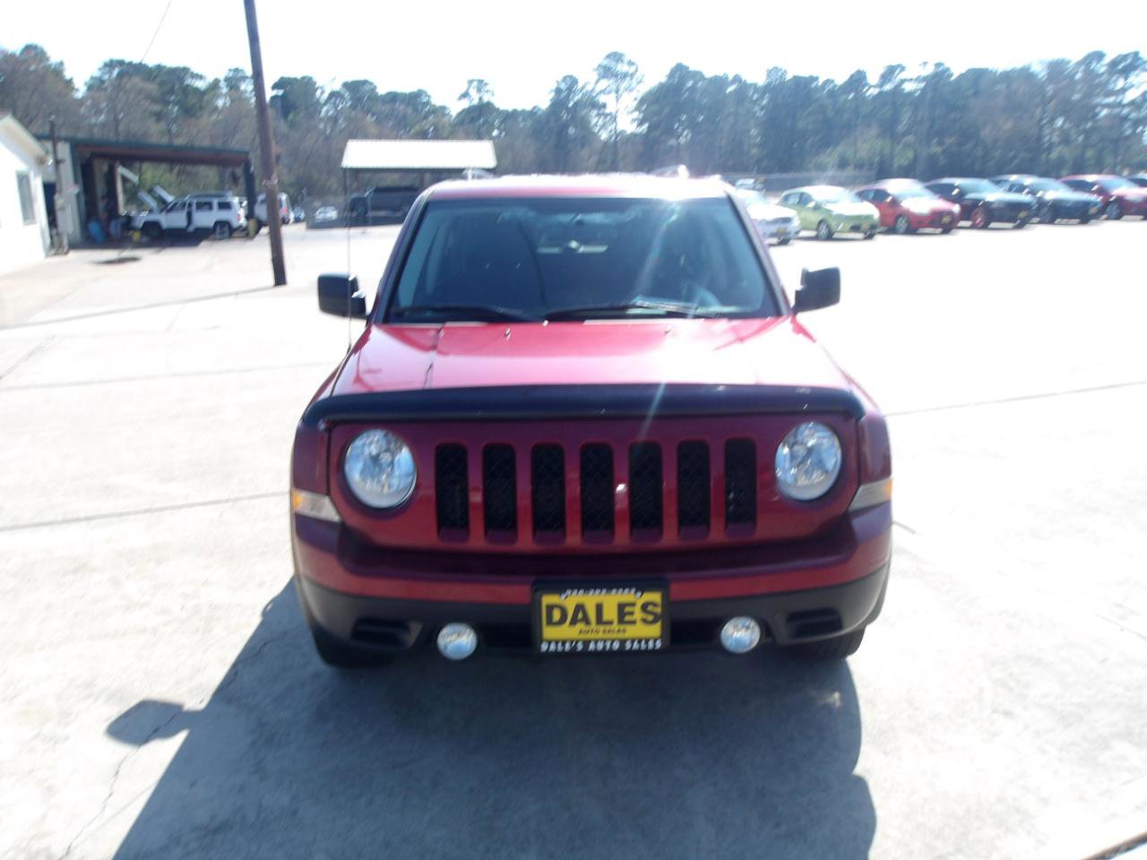 Used 2014 Jeep Patriot Latitude FWD image 3