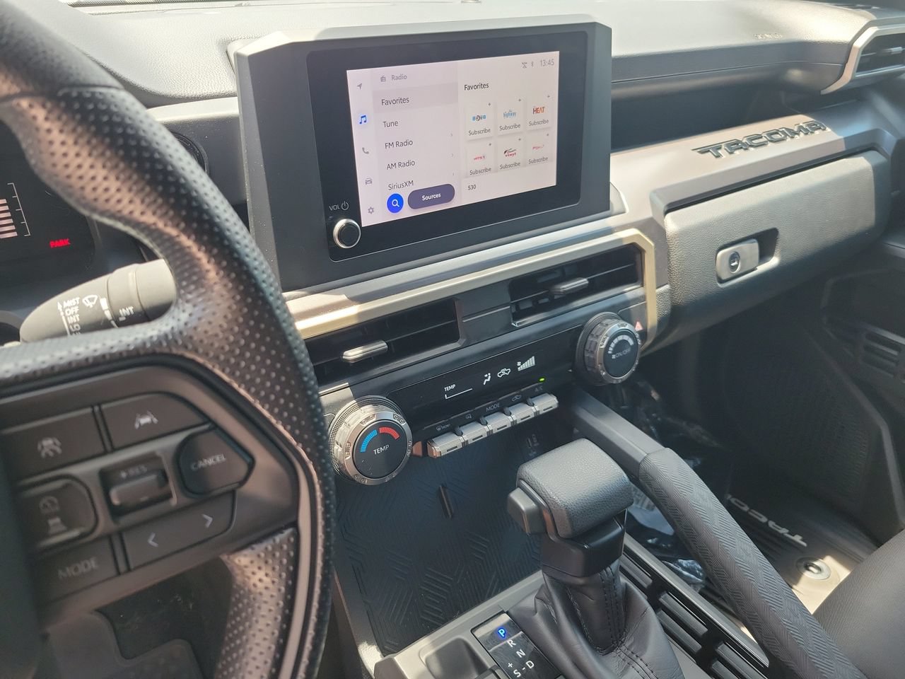 Used 2024 Toyota Tacoma SR5 AWD/4WD image 23