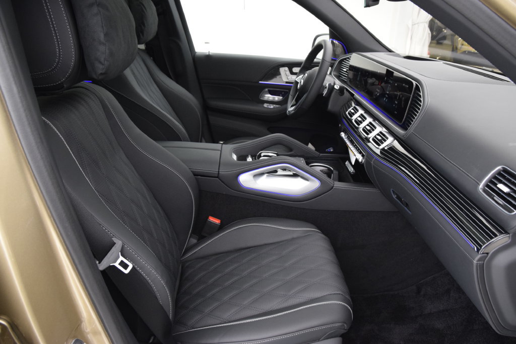 New 2026 Mercedes-Benz Maybach GLS 600 4MATIC image 16