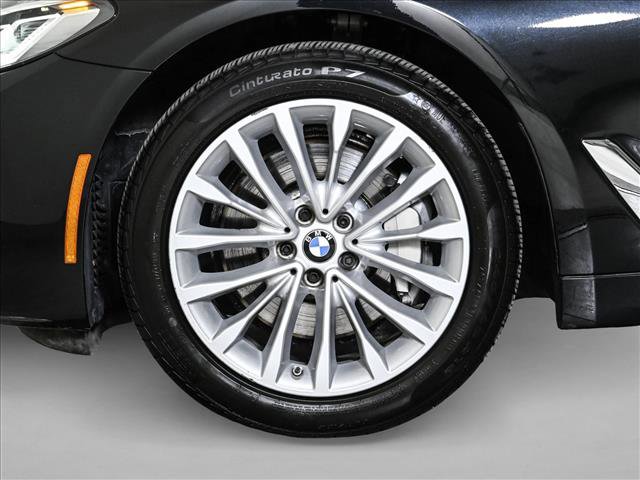 Used 2022 BMW 530i xDrive w/ Premium Package image 24