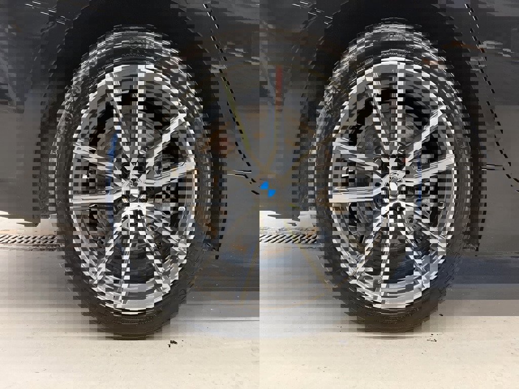 Used 2020 BMW 330i xDrive Sedan w/ Premium Package image 34